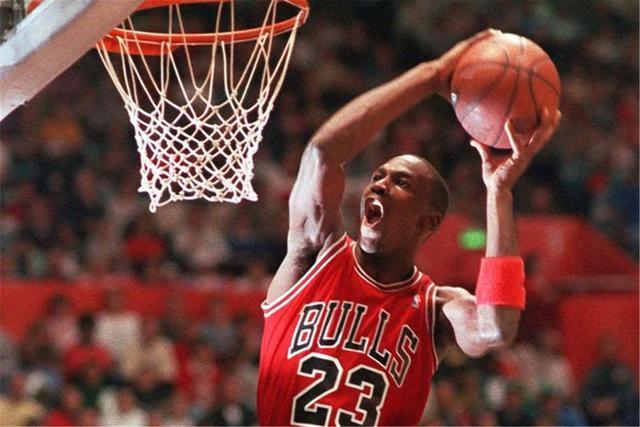 NBA扣篮最矮的人是谁？别猜了，答案可能会让你跳起来